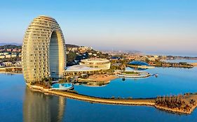 Sheraton Huzhou Taihu Lake Hot Spring Resort & Spa